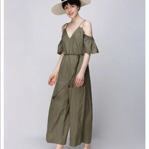 Caara Cold Shoulder Jumper Army Green size X-Small new with tags #106